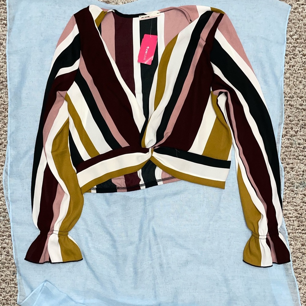 Love culture long sleeved top